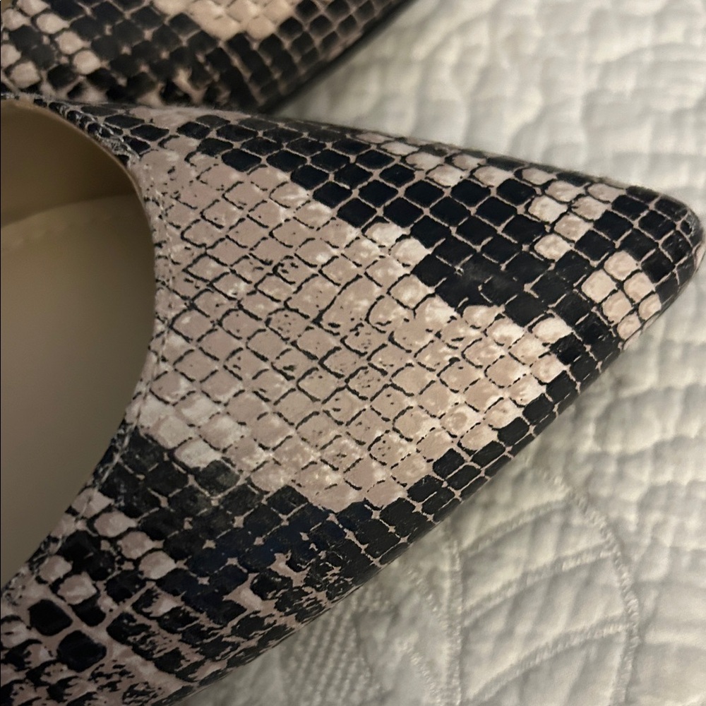 Marc Fisher Snakeskin Flats - Black and Taupe. good condition. - Picture 4 of 6